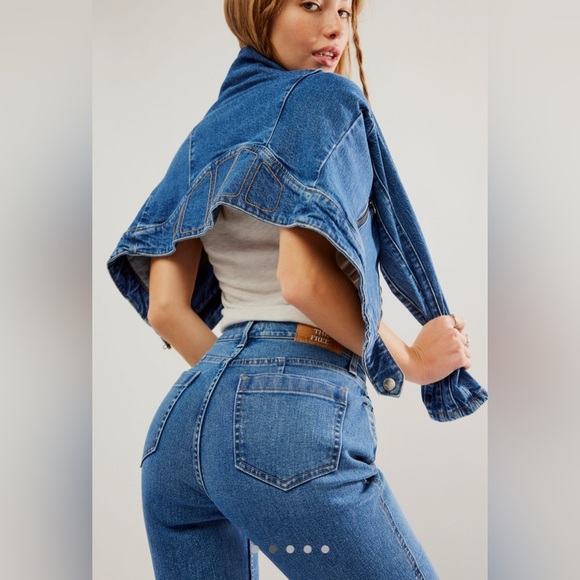 Free People CRVY stovepipe Leg Denim with Subtle Fading SOLD OUT NWT RARE Sz 35 - Picture 5 of 7